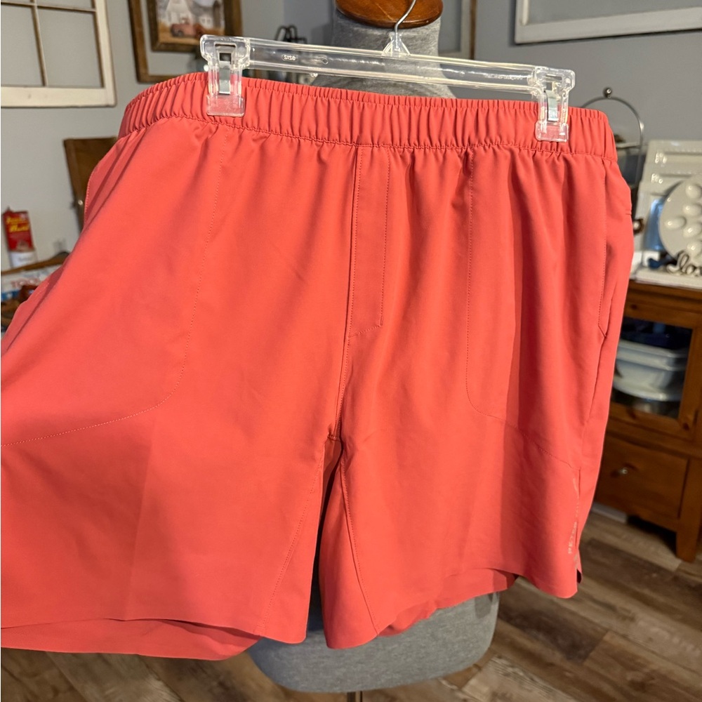 Peter Millar Coral Athletic Shorts